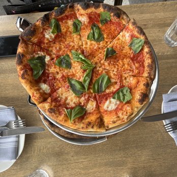 etta - Bucktown - Margherita - Pizza Near Me - Chicago, Illinois etta - Bucktown - Margherita - Pizza Near Me - Chicago, Illinois