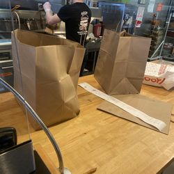 MOOYAH Burgers, Fries & Shakes - Waiting on my order...