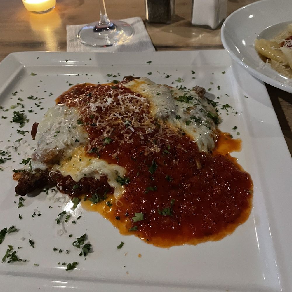 Ristorante Di Sofia - Veal parmigiana - Italian Near Me - Stratford, Connecticut Ristorante Di Sofia - Veal parmigiana - Italian Near Me - Stratford, Connecticut