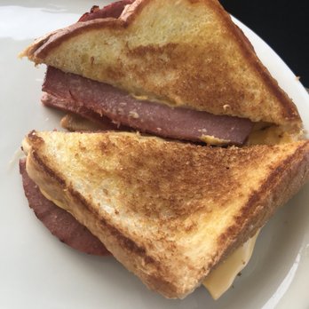 Hoppys Harbor Grill - Ham and cheese - American Near Me - Mount Juliet, Tennessee