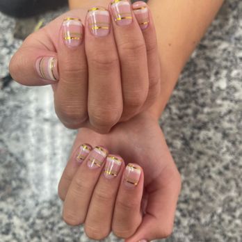 Gradient Nail - Nail Salons Near Me - Honolulu, Hawaii