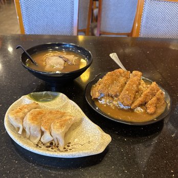 Ramen-Ya - Combo A- gyoza, mini ramen, chicken katsu curry - Ramen Near Me - Honolulu, Hawaii Ramen-Ya - Combo A- gyoza, mini ramen, chicken katsu curry - Ramen Near Me - Honolulu, Hawaii