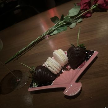 Komodo Dallas - dessert! - Asian Fusion Near Me - Dallas, Texas Komodo Dallas - dessert! - Asian Fusion Near Me - Dallas, Texas