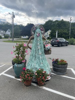 Dot’s Market by null