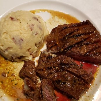 Bullfish Grill - Hand Cut 10oz Sirloin w/Chedder Mashed Potatoes. - Steakhouses Near Me - Pigeon Forge, Tennessee