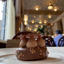 Café Imperial - Hazelnut Meringue
