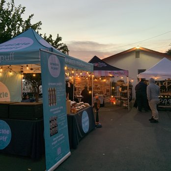 Howlin Night Market - Food section - Flea Markets Near Me - San Gabriel, California