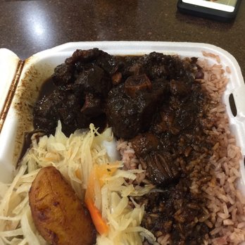 Mama's Paradise Restaurant - Small ox tail - Caribbean Near Me - Duluth, Georgia