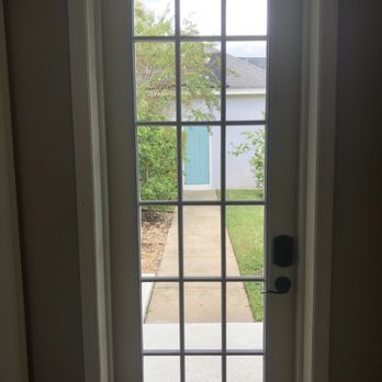 Kevin's Glass & Mirror - Repaired door - after - Windows Installation Near Me - Orlando, Florida Kevin's Glass & Mirror - Repaired door - after - Windows Installation Near Me - Orlando, Florida