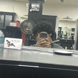 Rendezvous Salon