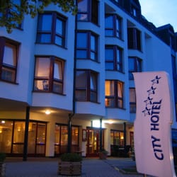 City Hotel