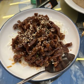 Red Bowl - Crispy Honey Beef - Cantonese Near Me - Brooklyn, New York Red Bowl - Crispy Honey Beef - Cantonese Near Me - Brooklyn, New York