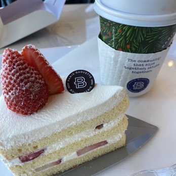 Paris Baguette - Strawberry sweet cream cake - Bakeries Near Me - Livingston, New Jersey Paris Baguette - Strawberry sweet cream cake - Bakeries Near Me - Livingston, New Jersey