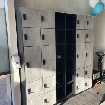 BFT Irvine - Lockers - Trainers Near Me - Irvine, California