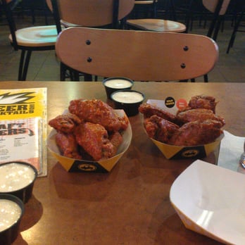 Buffalo Wild Wings - Hot Wings & Beer! - Chicken Wings Near Me - Papillion, Nebraska