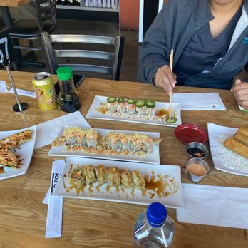 Roll Call - Sushi Bars Near Me - Los Angeles, California