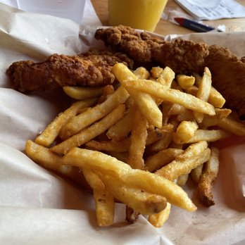 The Boardwalk - Kids tender basket - Seafood Near Me - Put In Bay, Ohio The Boardwalk - Kids tender basket - Seafood Near Me - Put In Bay, Ohio