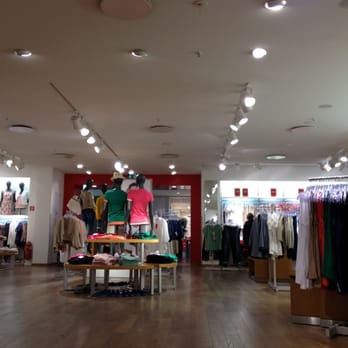 Esprit - Fashion Near Me - Konstanz, BW
