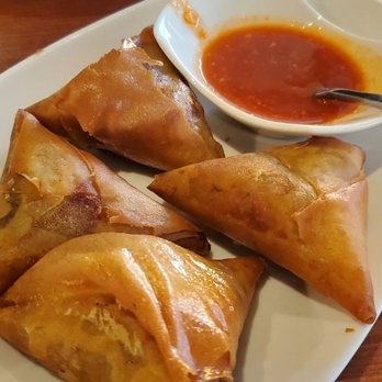Burma Burma - Bomb ass samosas!! This is vegetarian? I can be vegetarian lol - Burmese Near Me - Dublin, California