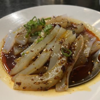 698 Cafe 新東溢豐 - Cold glass noodle jelly - Noodles Near Me - Flushing, New York