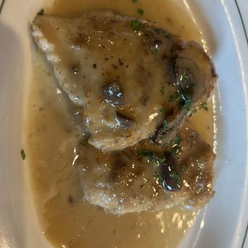 IL Primo - Chicken marsala - Italian Near Me - Ooltewah, Tennessee IL Primo - Chicken marsala - Italian Near Me - Ooltewah, Tennessee