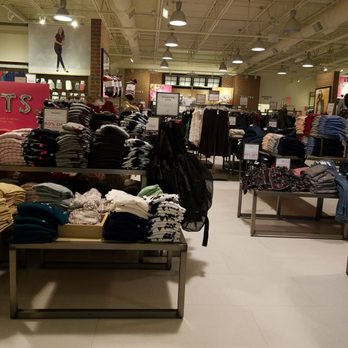 Ann Taylor - Women's Clothing Near Me - Woodstock, Georgia Ann Taylor - Women's Clothing Near Me - Woodstock, Georgia