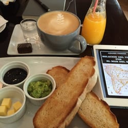 Astor Cafe & Deli - El desayuno de campo del Astor
