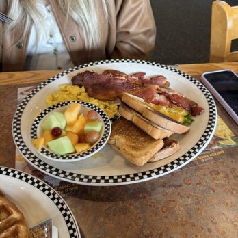 Black Bear Diner Torrance - Eggs & Bacon - Diners Near Me - Torrance, California Black Bear Diner Torrance - Eggs & Bacon - Diners Near Me - Torrance, California