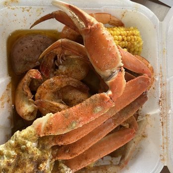 Hnina's Seafood - 1 Snowcrab Combo - Seafood Near Me - Ocoee, Florida