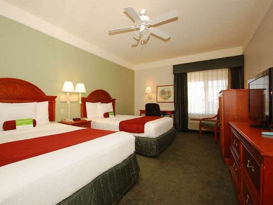 La Quinta Inn & Suites by Wyndham Phoenix I-10 West by null