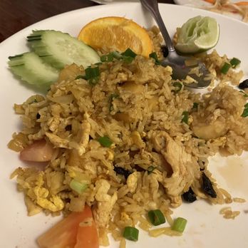 Janyas Thai Cuisine - Pineapple fried rice - Thai Near Me - Redding, California