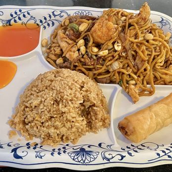 Full House Chinese - Kung pow Combo meats(chicken, beef, & shrimps) noodles with fried rice, soup & egg roll. - Chinese Near Me - Mills, Wyoming Full House Chinese - Kung pow Combo meats(chicken, beef, & shrimps) noodles with fried rice, soup & egg roll. - Chinese Near Me - Mills, Wyoming