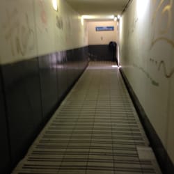 Estación Devoto - El túnel, una imagen sacada de Duro De Matar.