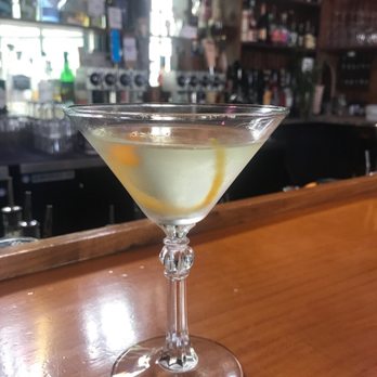 The Barnacle - Vesper twist - Cocktail Bars Near Me - Eastsound, Washington