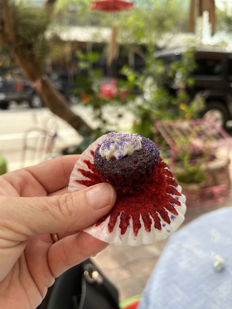 Sweet Magnolias Cafe & Gift Shop Image