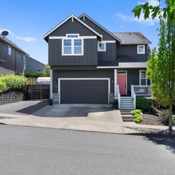 Monique Farinha - Premiere Property Group - Sandy, OR