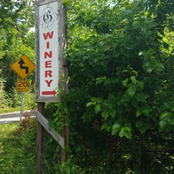 River Valley Winery - One of the few signs that marks the entrance of the winery.