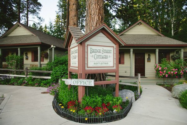 Bridge Street Cottages by null