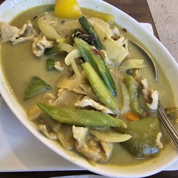 Golden Triangle Thai Cuisine - Green curry - Thai Near Me - Murrieta, California Golden Triangle Thai Cuisine - Green curry - Thai Near Me - Murrieta, California
