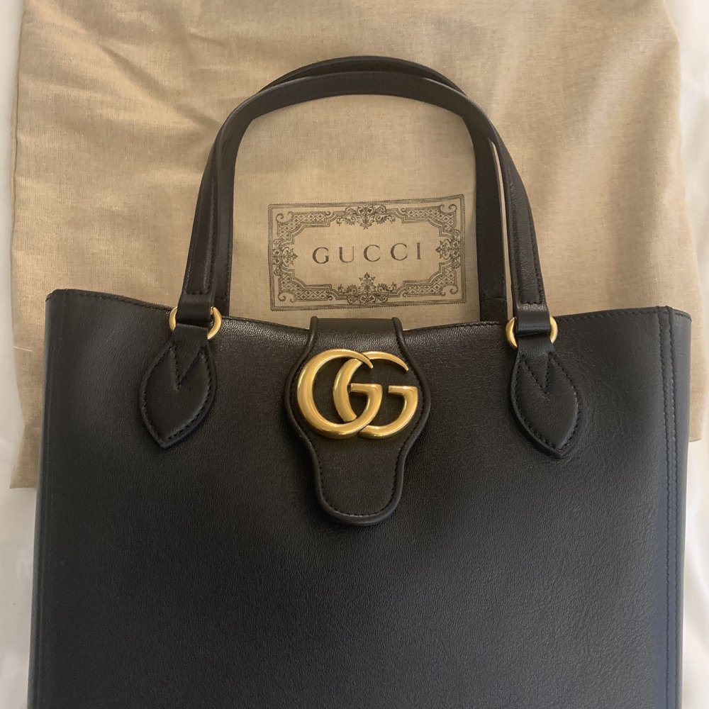 Gucci - New tote - Leather Goods Near Me - Honolulu, Hawaii Gucci - New tote - Leather Goods Near Me - Honolulu, Hawaii