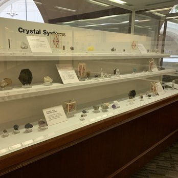 Field Museum - Crystals - Museums Near Me - Chicago, Illinois