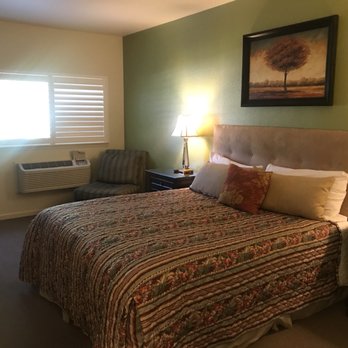 Geyserville Inn - Hotels Near Me - Geyserville, California Geyserville Inn - Hotels Near Me - Geyserville, California