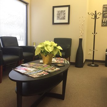 TMS Health - Waiting area. - Psychiatrists Near Me - Hinsdale, Illinois TMS Health - Waiting area. - Psychiatrists Near Me - Hinsdale, Illinois