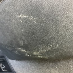 Didn't touch my seats! Didn't touch my seats!