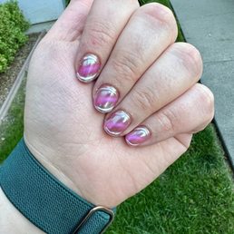 Gel nails with cat eye and chrome