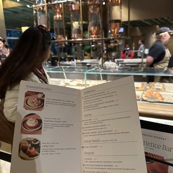 Starbucks Reserve Roastery Chicago - Menu - Coffee Roasteries Near Me - Chicago, Illinois Starbucks Reserve Roastery Chicago - Menu - Coffee Roasteries Near Me - Chicago, Illinois