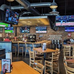 Aspen Tap House - Bar