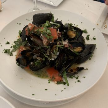 Alexanders on 30th - Carlsbad Black Mussels - Italian Near Me - San Diego, California