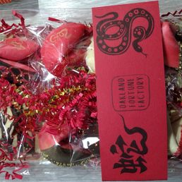 Lunar New Year deluxe box Lunar New Year deluxe box