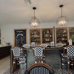 Allyson A Bake Shop - Inside